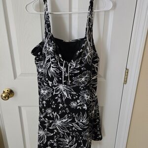 Swimsuits For All Black and White Floral One Piece Plus Size Swim Dress Size 24